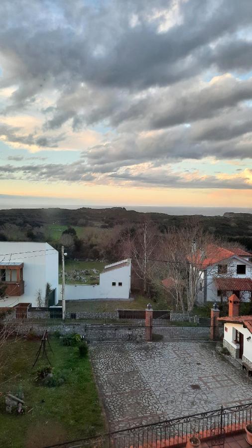La Casona De Villanueva De Pria Bagian luar foto